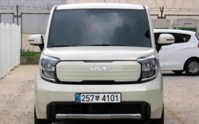 인천수입중고차직거래사이트 더 뉴 기아 레이 시그니처 매물 사진 10 - 2024/12 27,459km